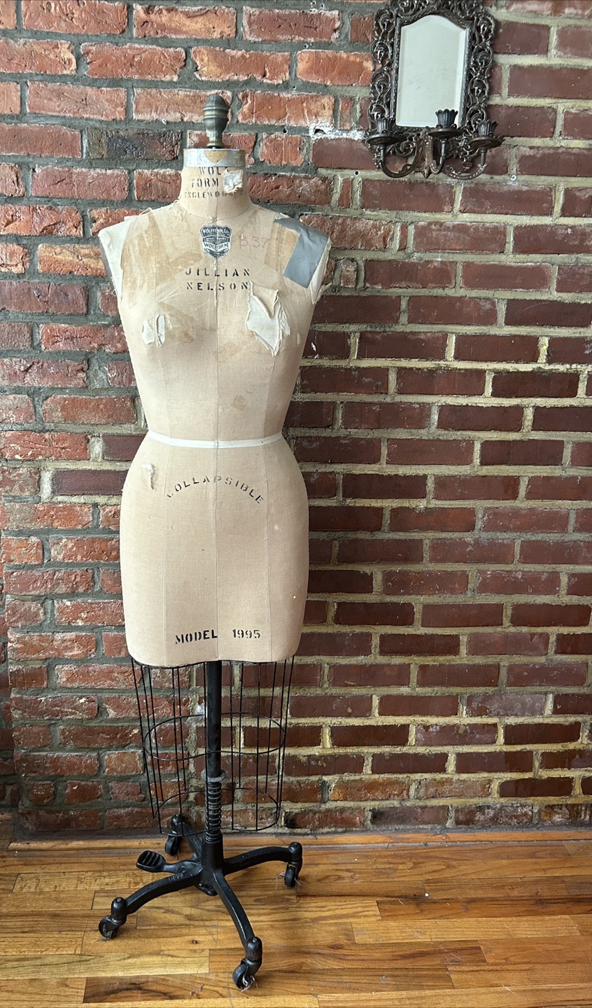 Jillian Nelson Dress Form - photo 4