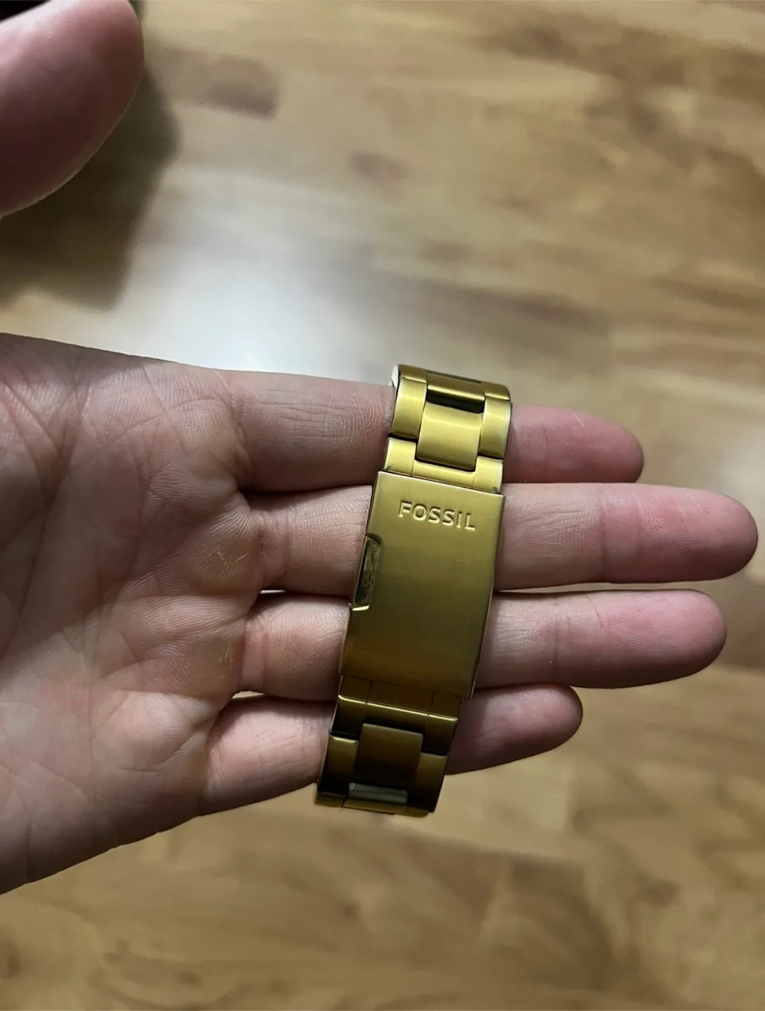 FB-01 Three-Hand Date Gold-Tone Stainless Steel Watch image indicator(4)