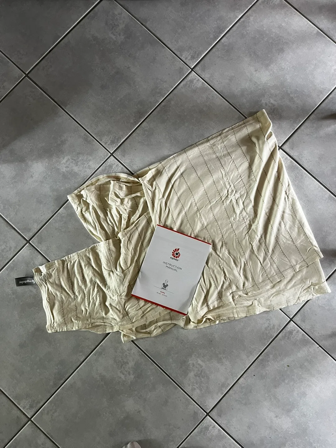 Ergobaby Aura Baby Wrap thumbnail