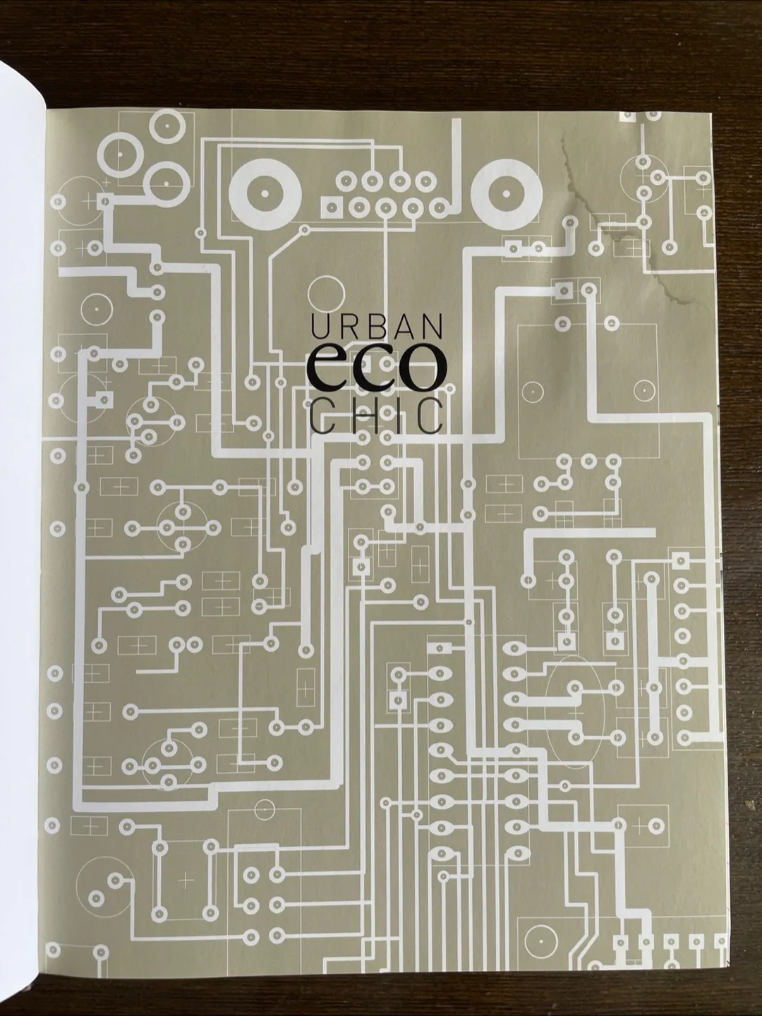 Urban Eco Chic Interior Design Book image indicator(3)