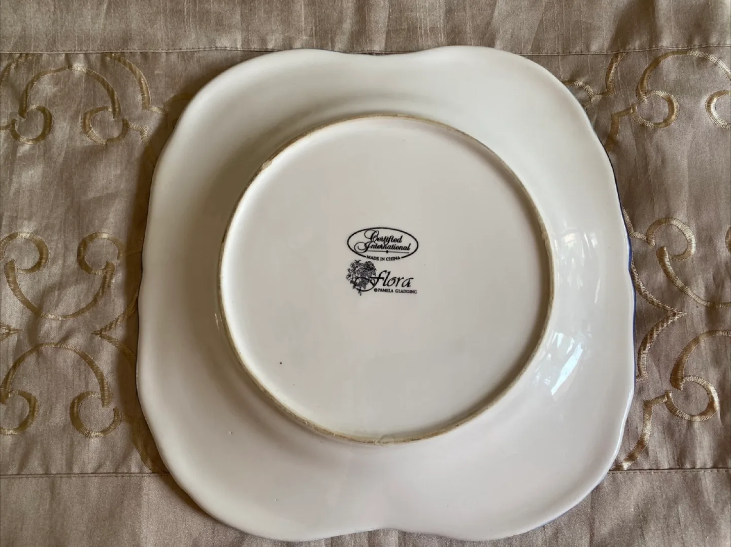 Floral Decorative Plate image indicator(2)