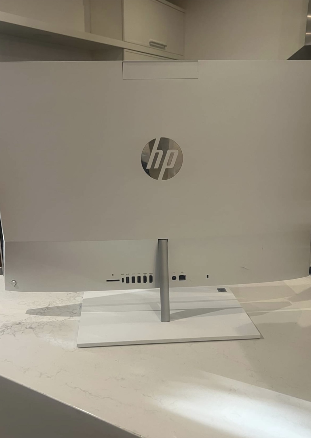 HP Pavilion All-in-One 27 Inch Desktop Computer - photo 3