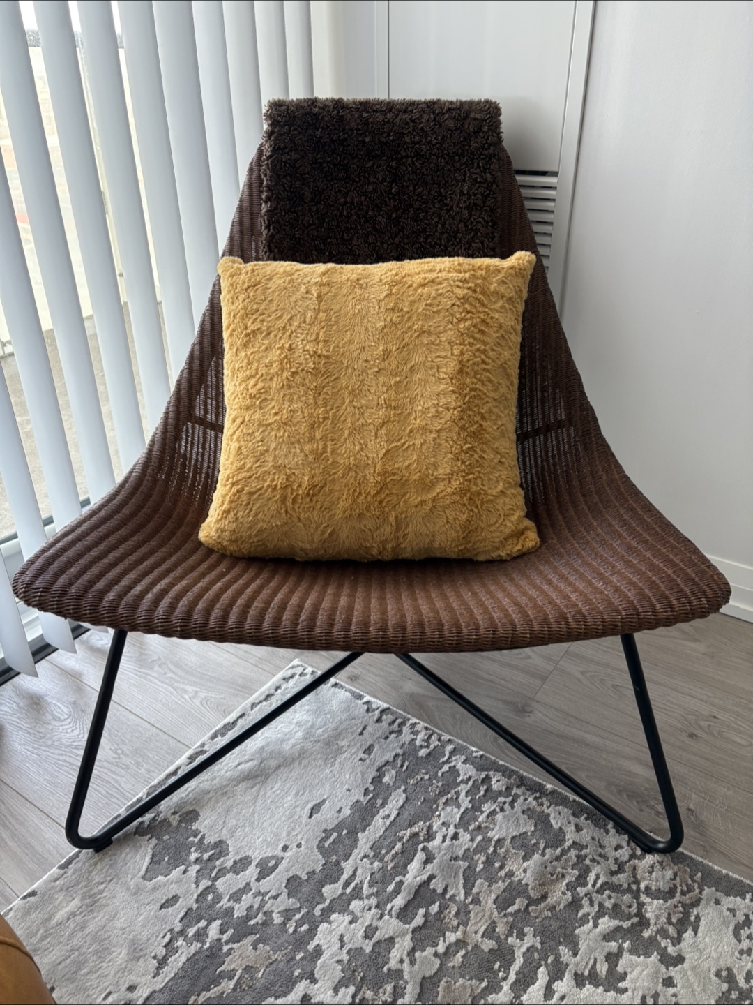 Set of 2 lounge handwoven rattan chair
