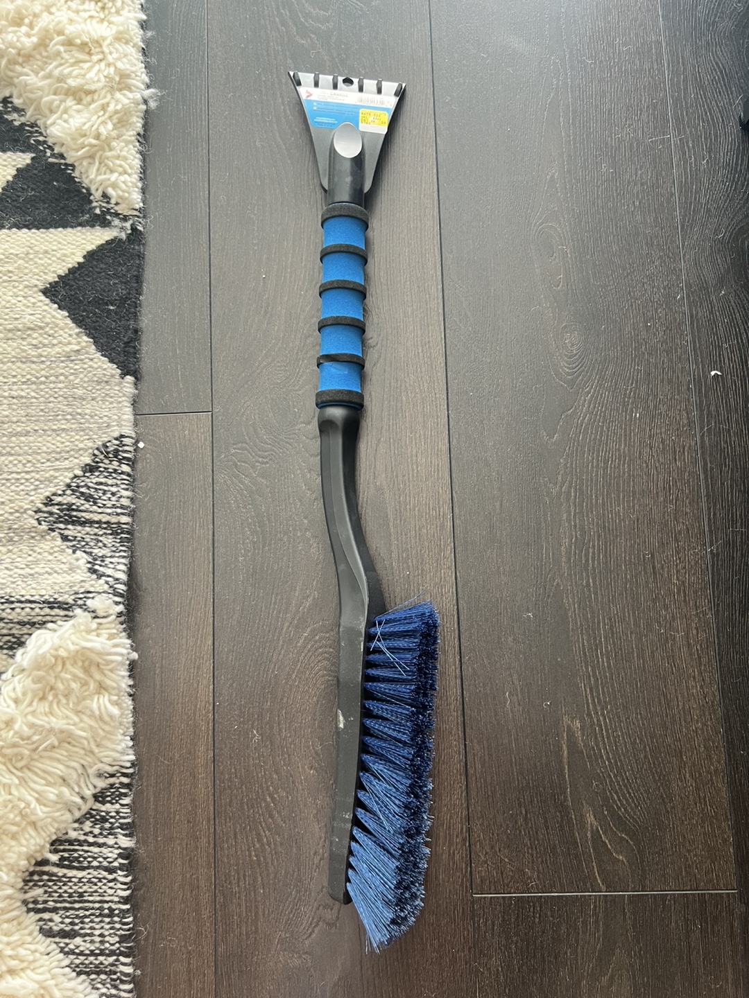 Snow Brush and Ice Scraper - photo 2
