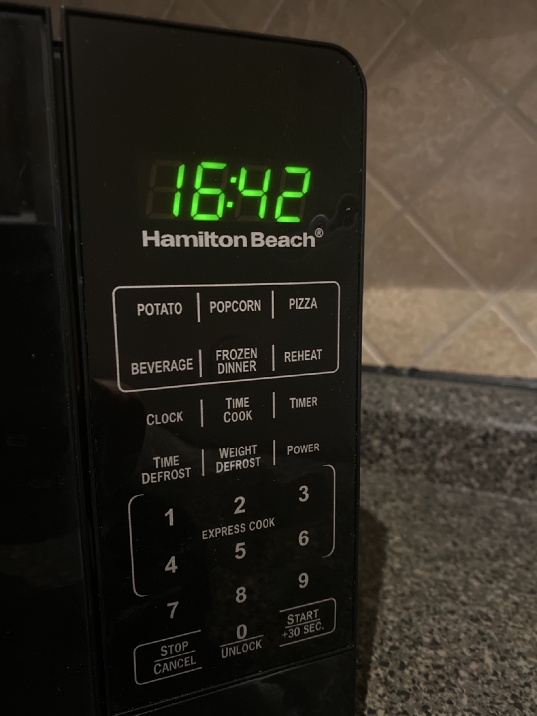 Hamilton Beach Microwave - photo 2
