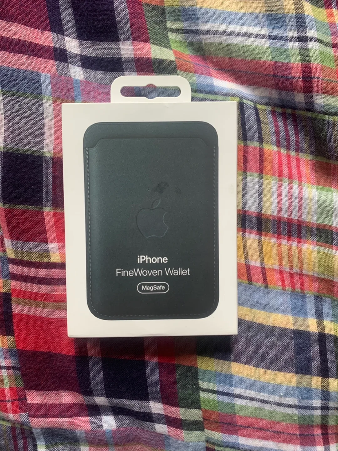 Apple iPhone FineWoven Wallet thumbnail