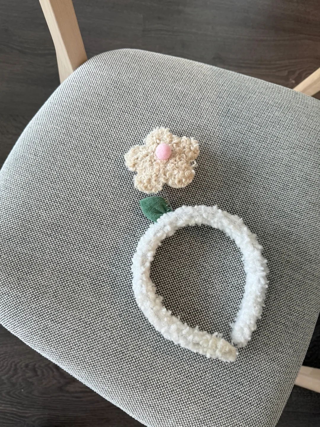 Handmade Floral Headband thumbnail