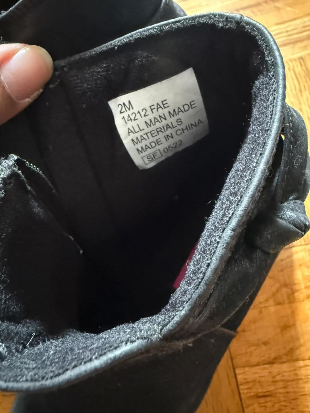 S3. Kids Shoes Bundle image indicator(3)