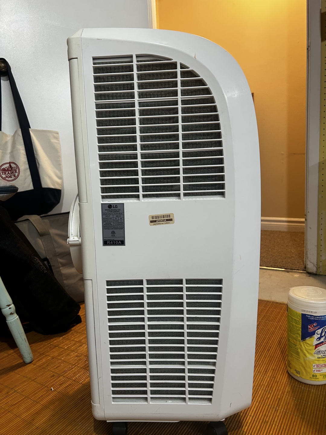 LG Portable Air Conditioner - photo 3