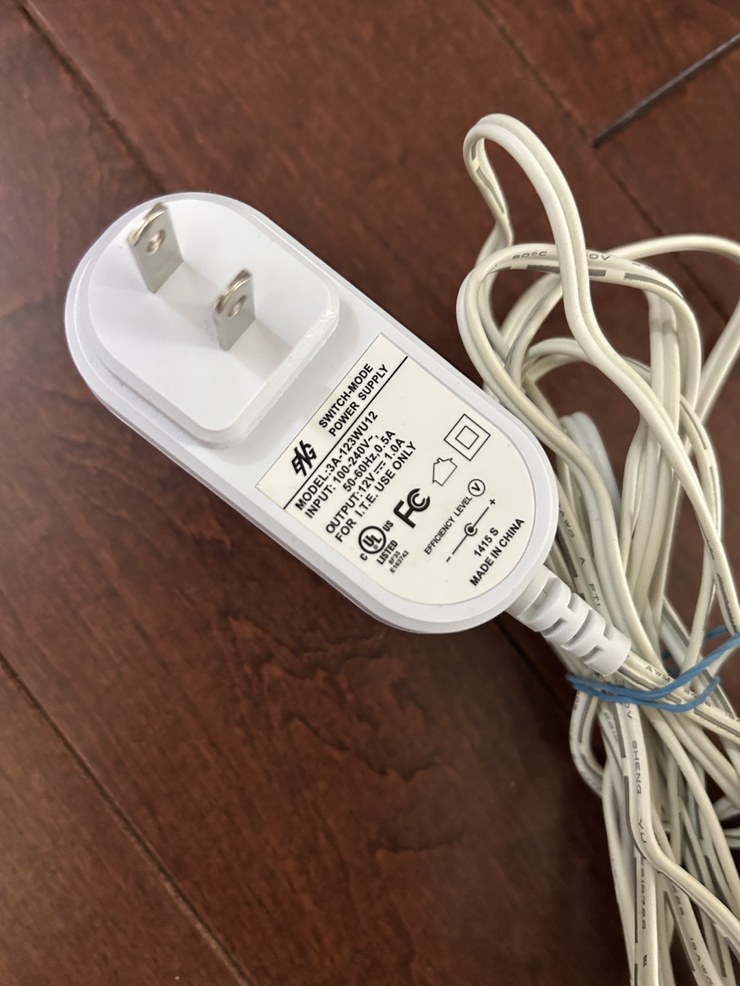 vivint. Camera and Power Supply - photo 2