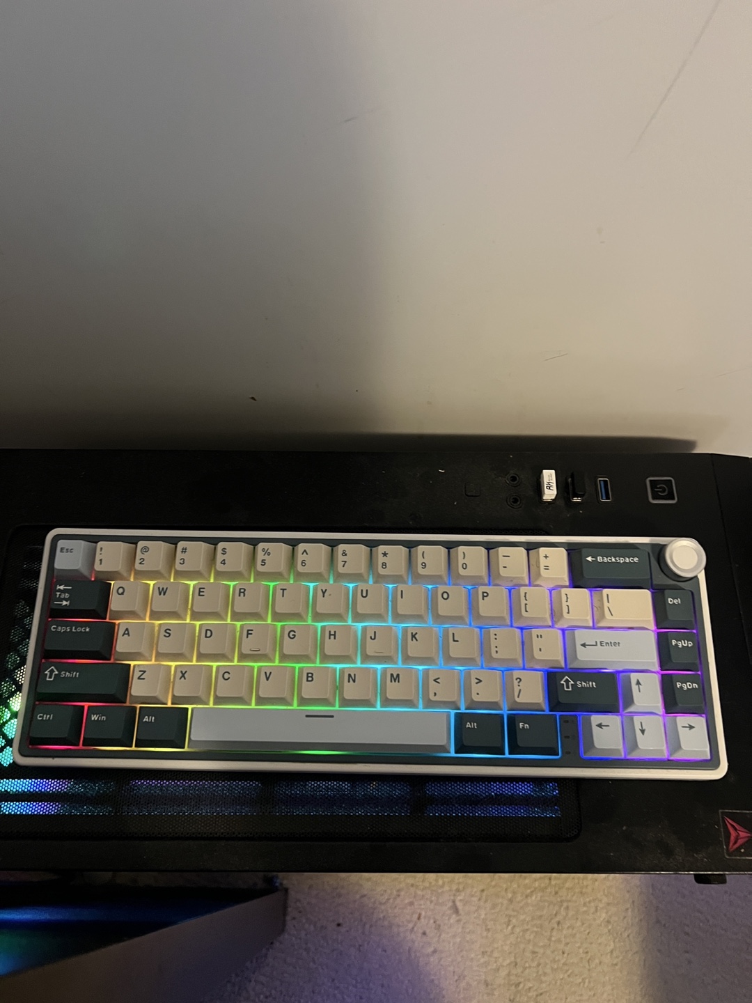 Gaming Pc Rtx 2060 + Keyboard Set (NEED GONE BY WEEKEND) - photo 2