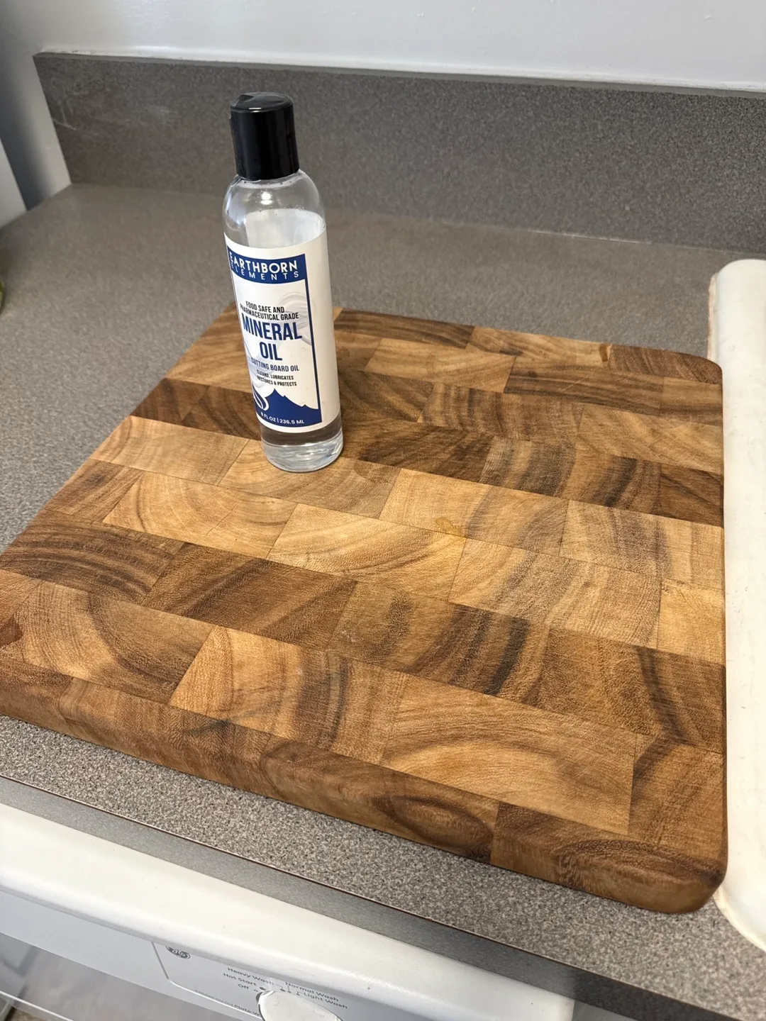 Wooden Cutting Board & Mineral Oil thumbnail