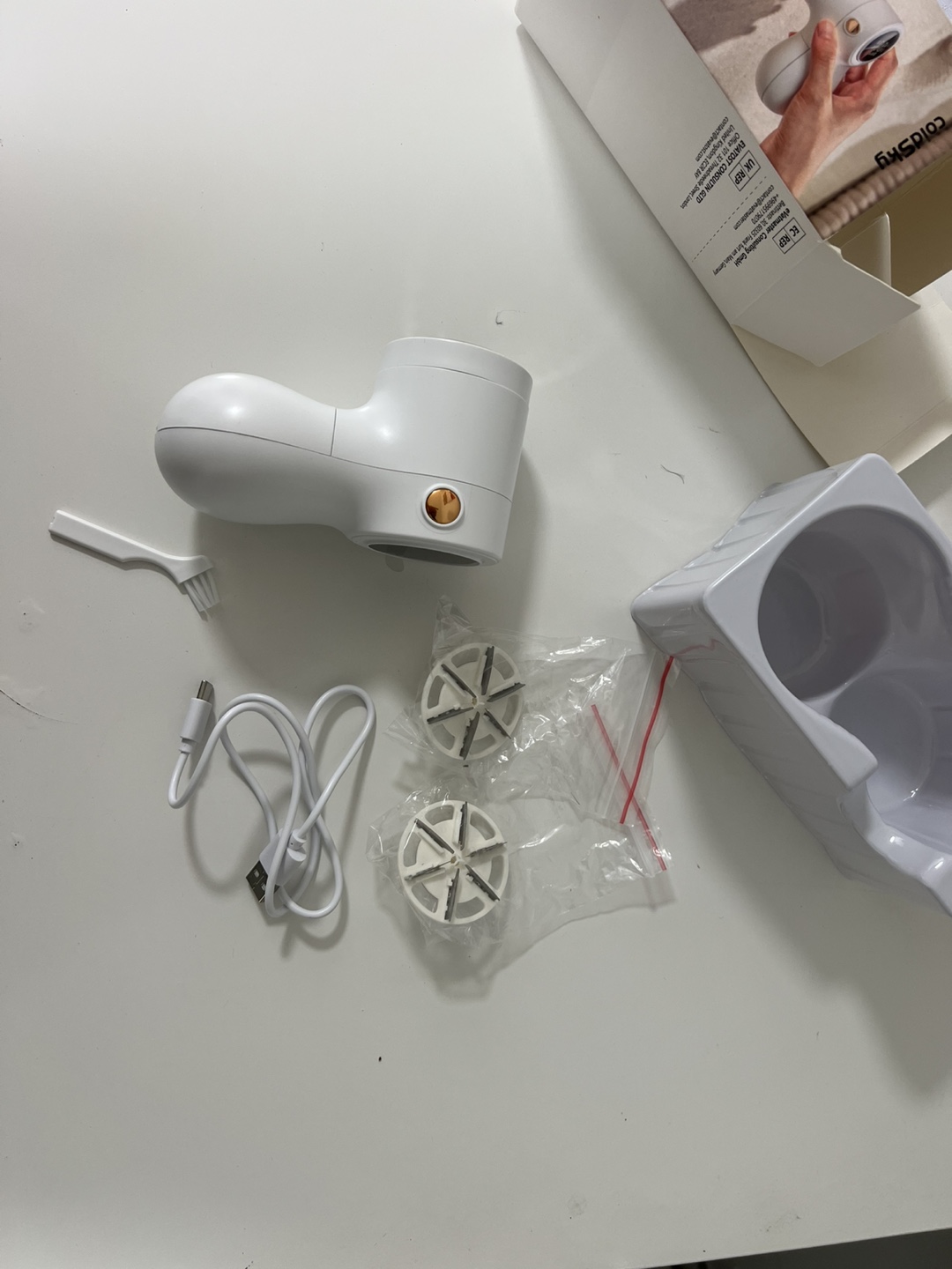 coldSky Fabric Shaver - photo 3