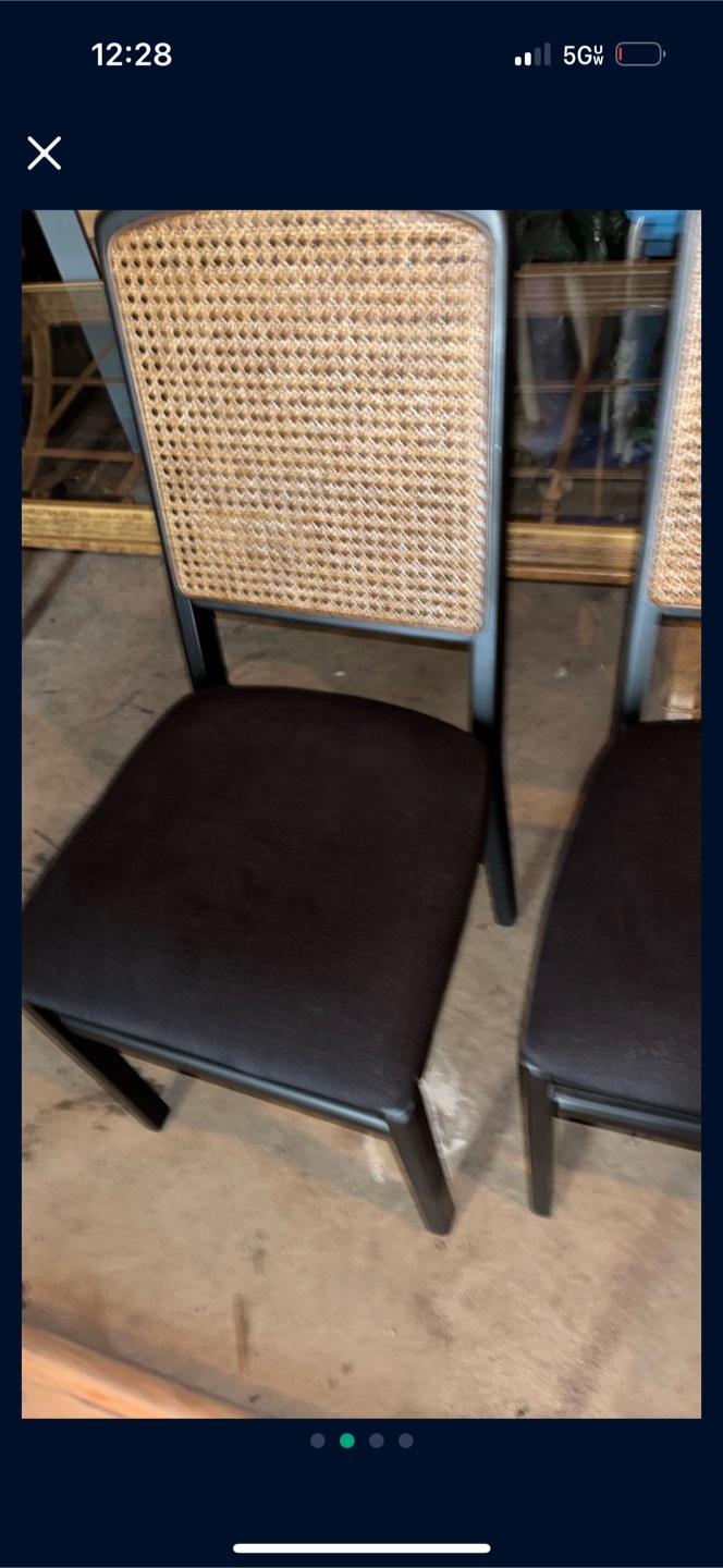 2 folding wood chairs. Like new - photo 2