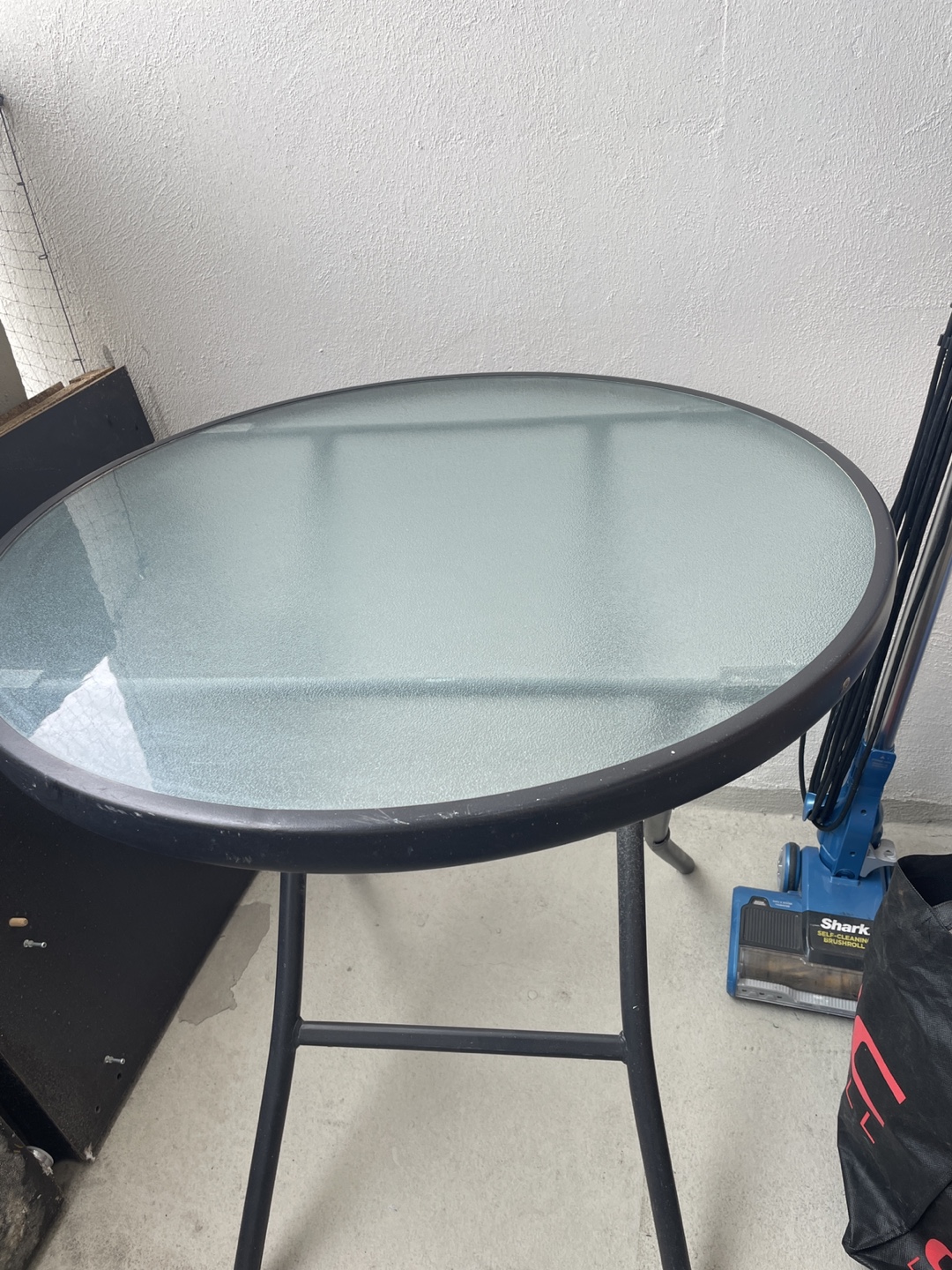Round Glass Top Table - photo 2