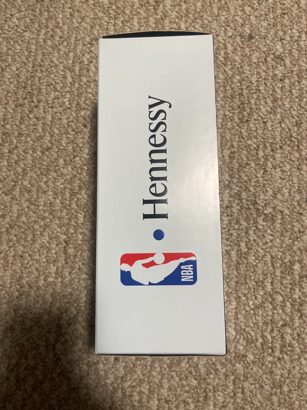 Hennessy Very Special NBA Collector's Edition Cognac image indicator(2)