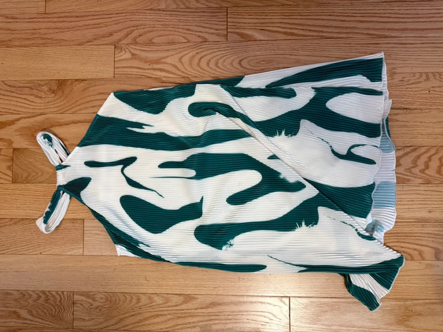 SHEIN Halter Dress image indicator(2)