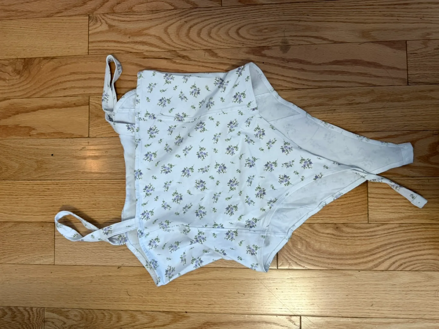 H&M Floral Bodysuit image indicator(3)