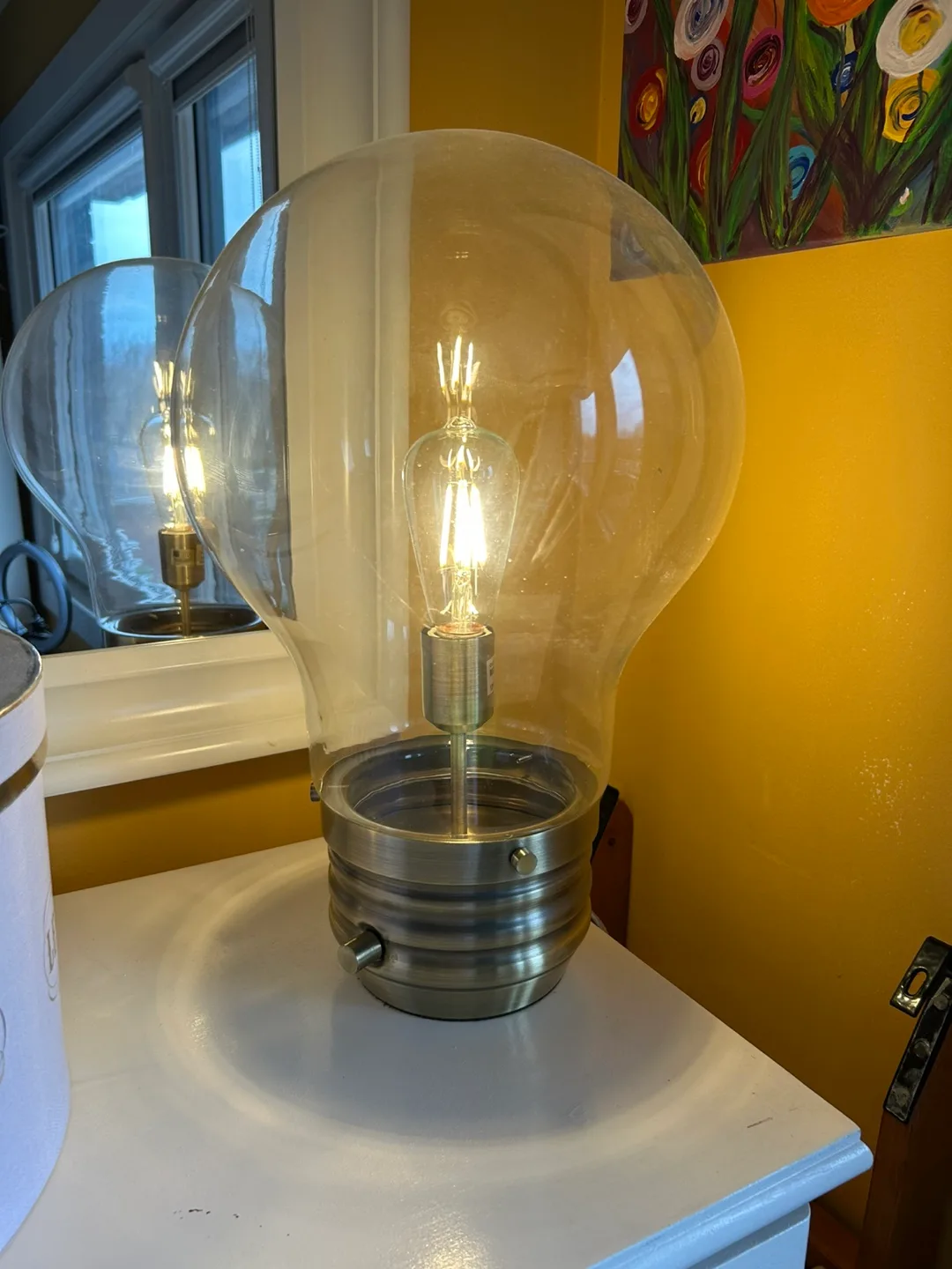 Unique Lightbulb Table Lamp thumbnail