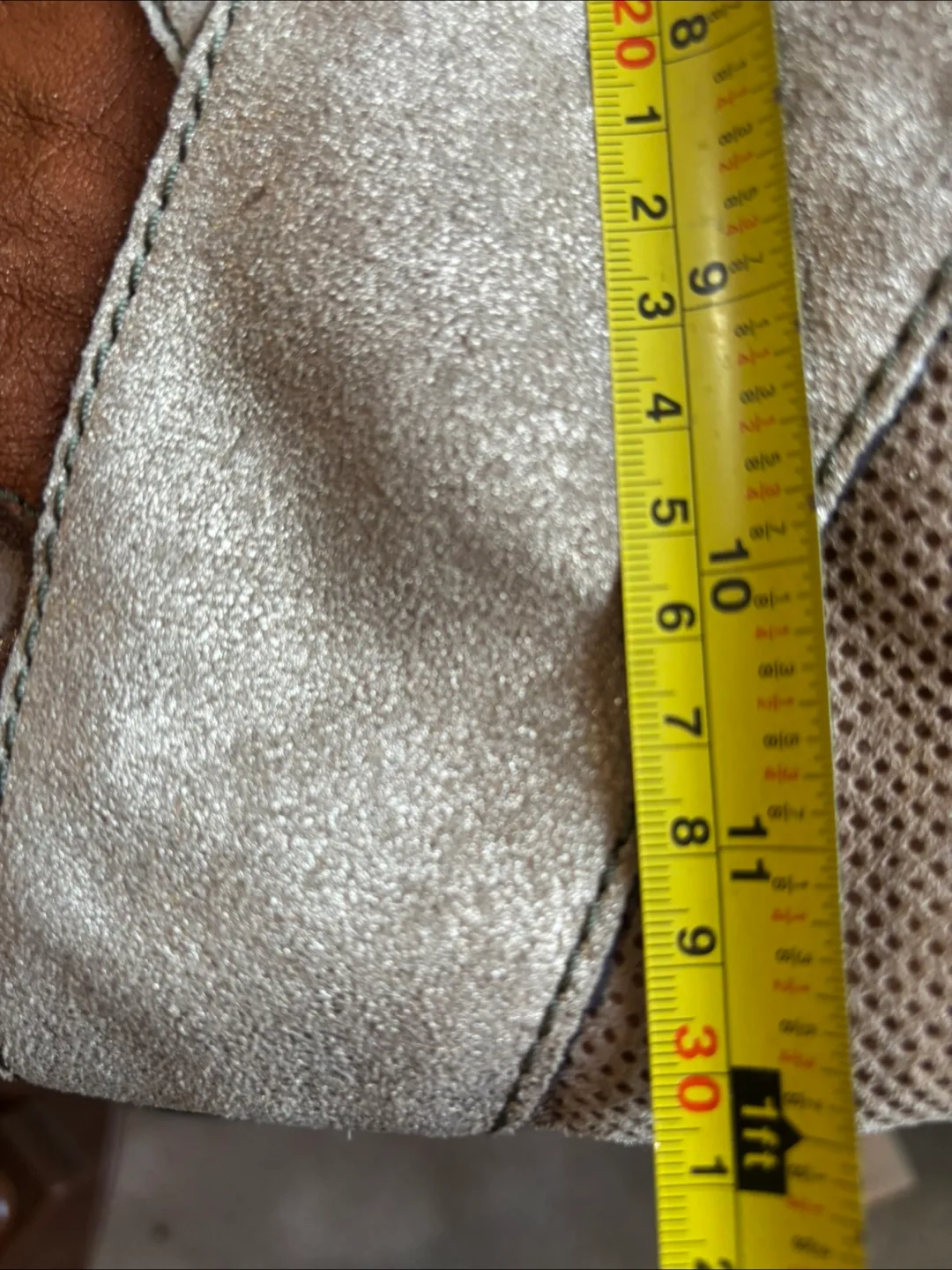 Tan, Brown, and Purse image indicator(9)