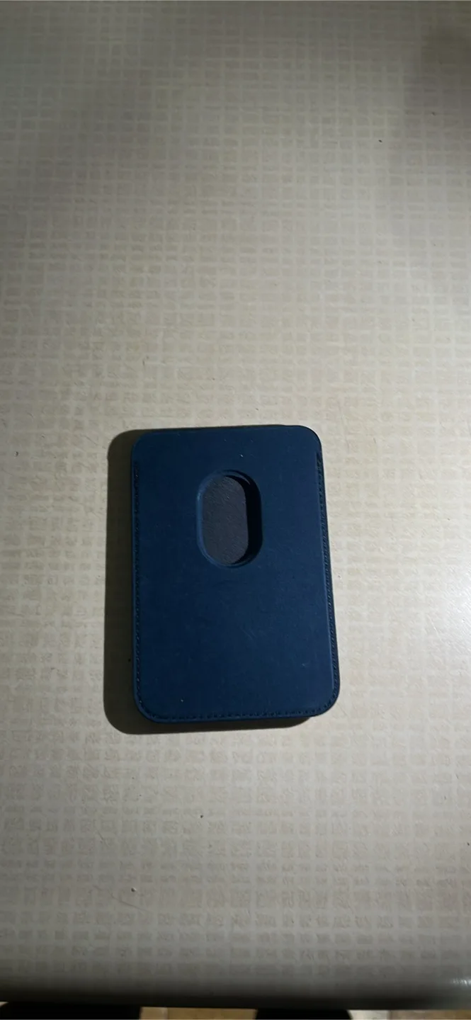 Apple MagSafe Wallet - Blue image indicator(3)
