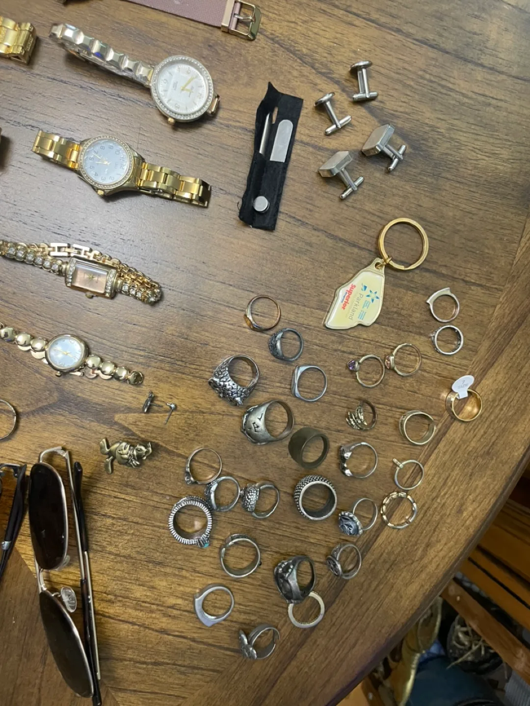 Watches, Rings, and Sunglasses image indicator(9)