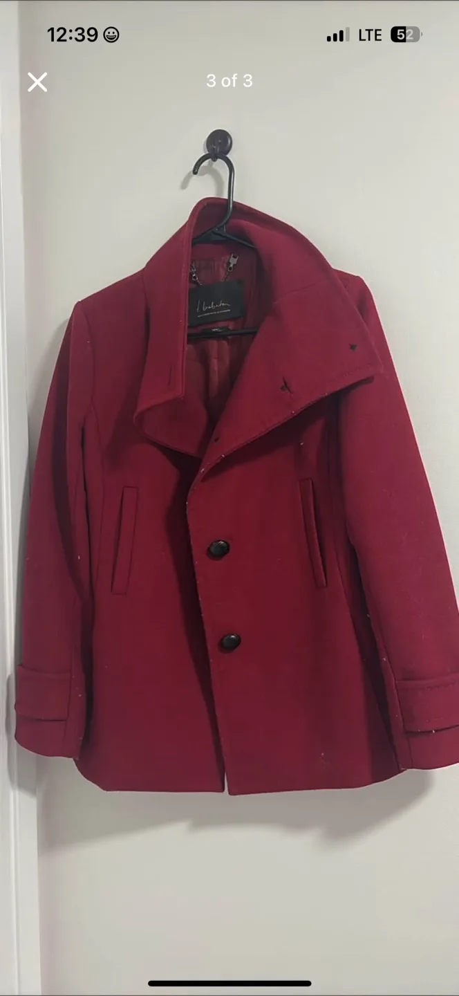 Babaton Red Coat image indicator(2)