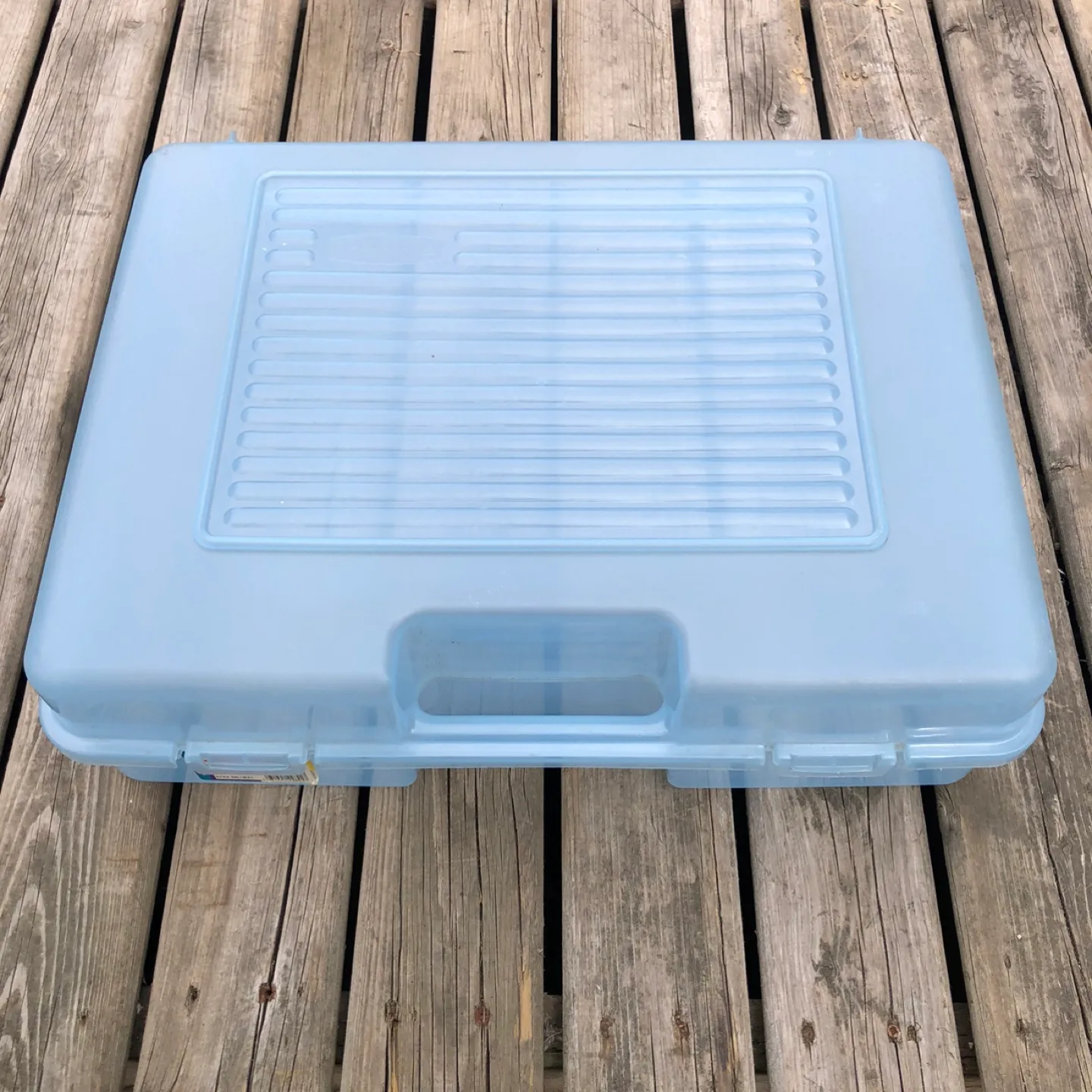 Rubbermaid 32.2 L Snap Case thumbnail