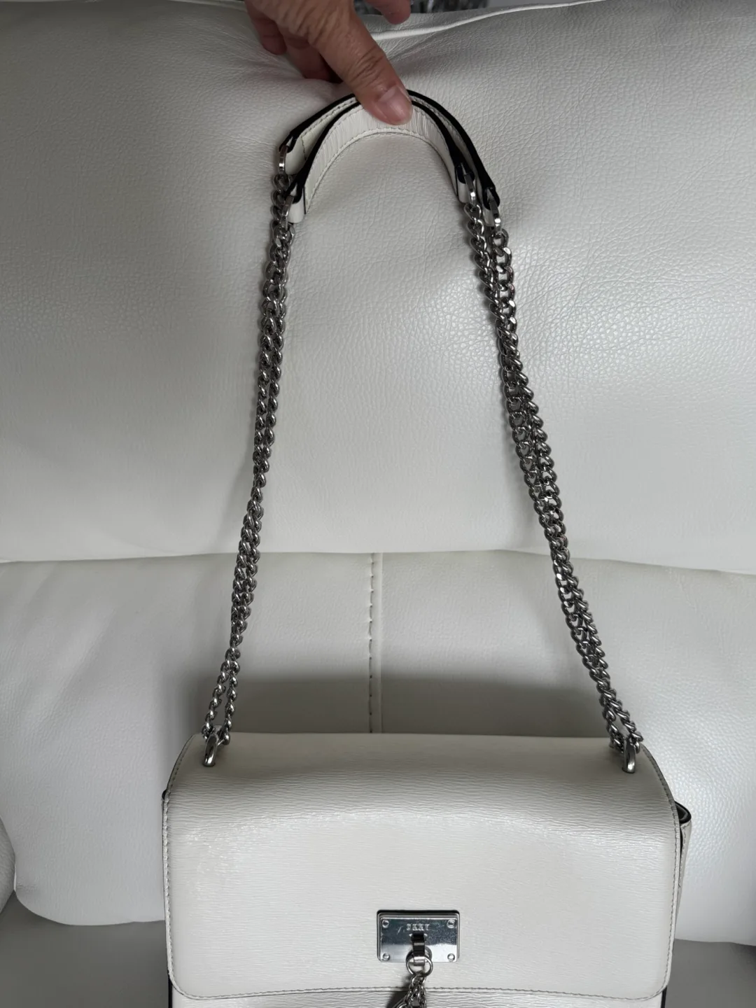 DKNY White Handbag with Chain Strap image indicator(3)