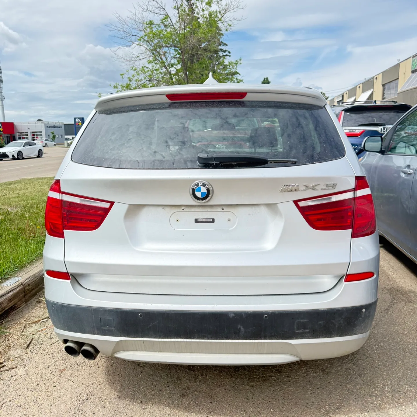 Silver BMW X3 SUV thumbnail