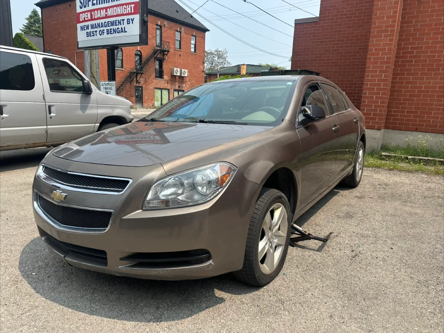 2012 Chevrolet Malibu image indicator(2)