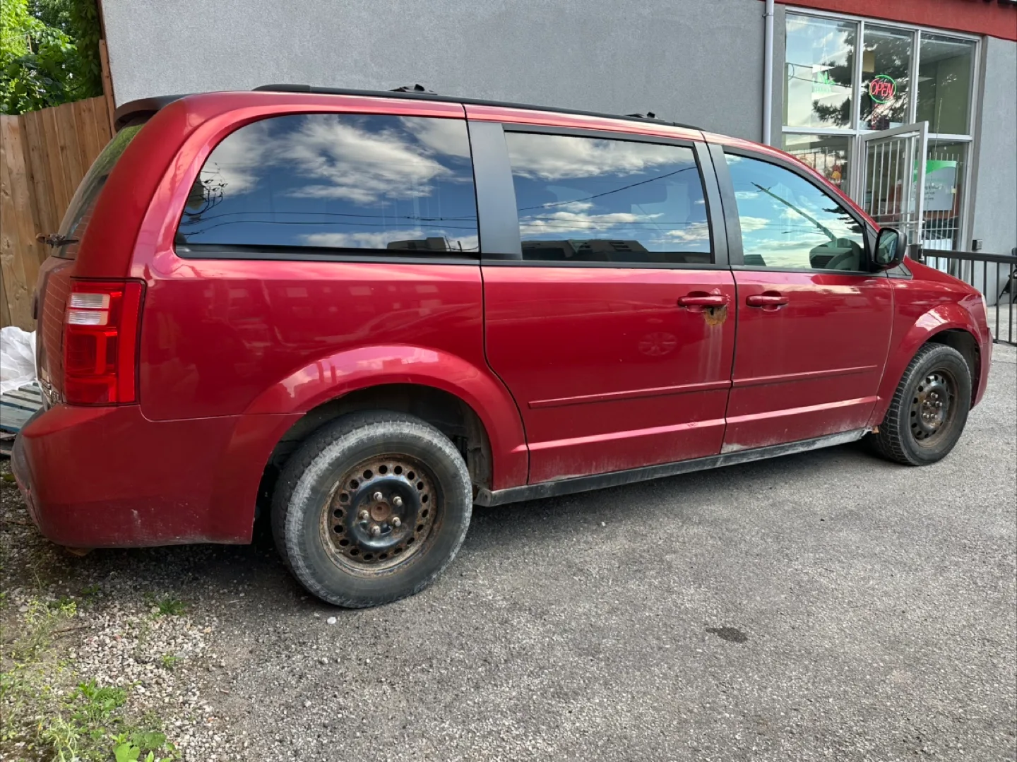 2010 Dodge Grand Caravan image indicator(2)