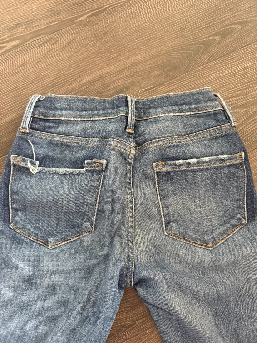 FRAME Denim Jeans image indicator(4)