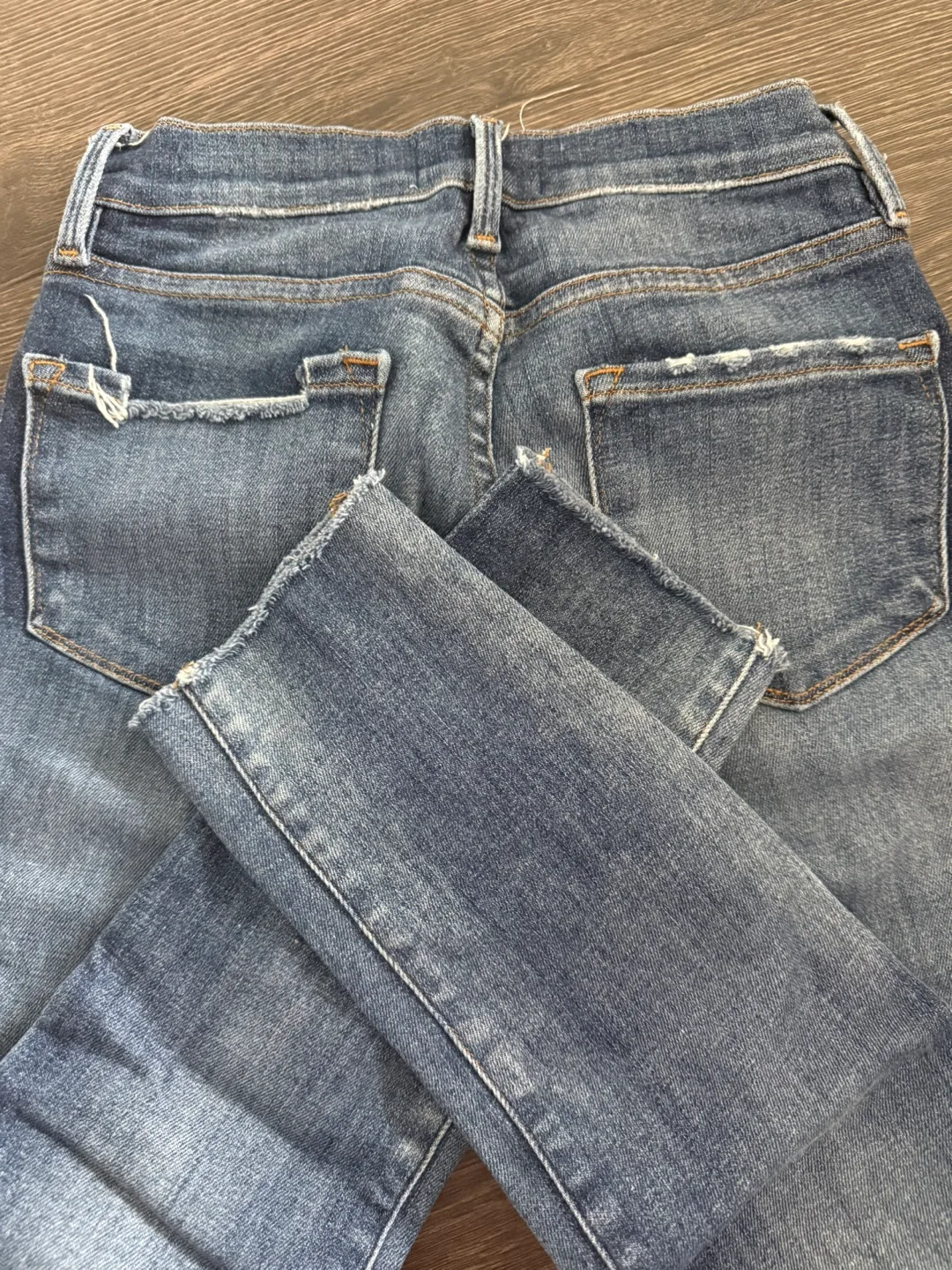 FRAME Denim Jeans image indicator(5)