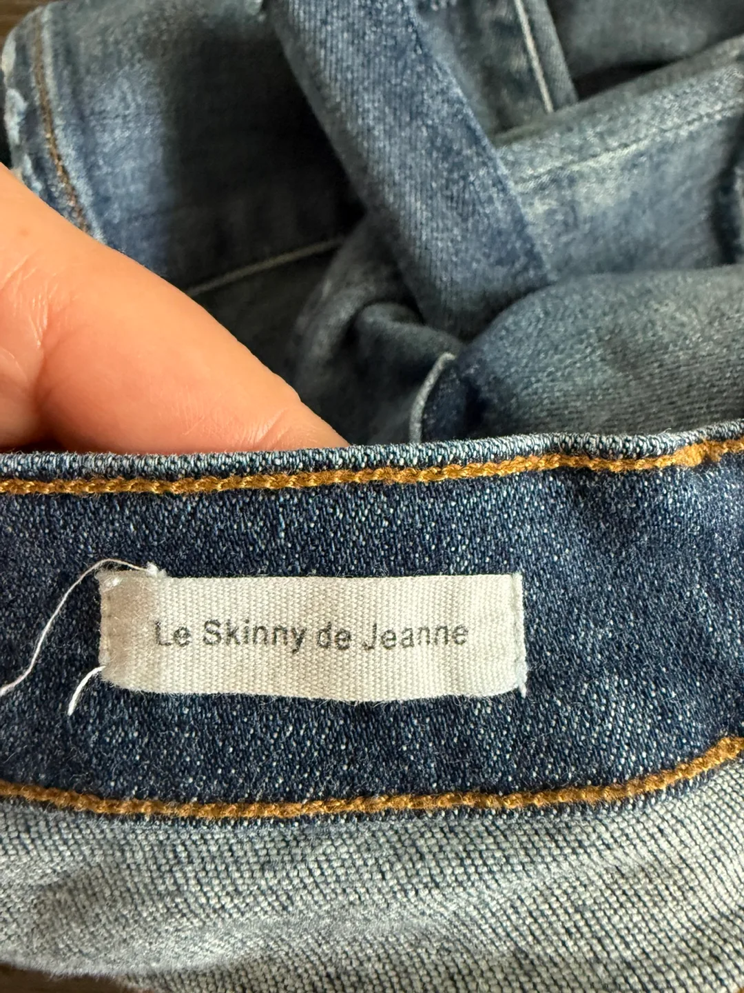 FRAME Denim Jeans image indicator(9)