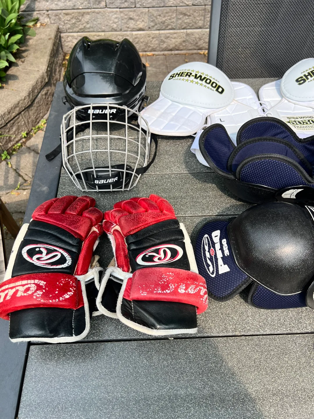 Men’s Full Hockey Equipment Set - AMAZING PRICE image indicator(2)