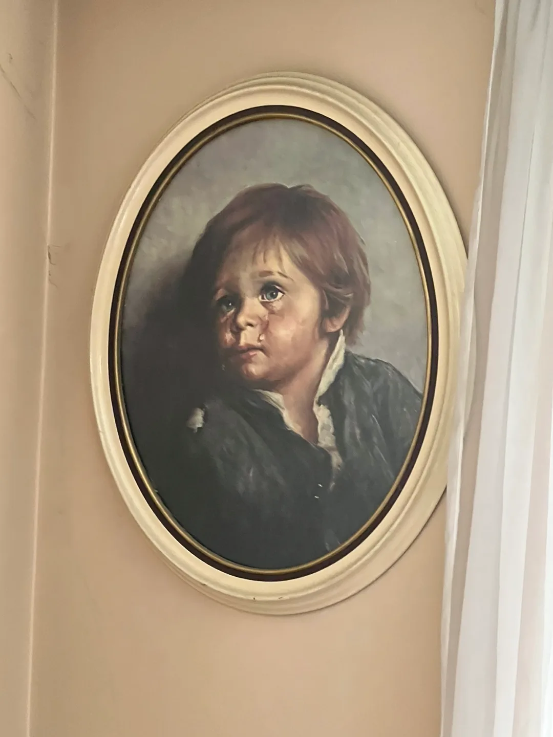 Crying child picture thumbnail