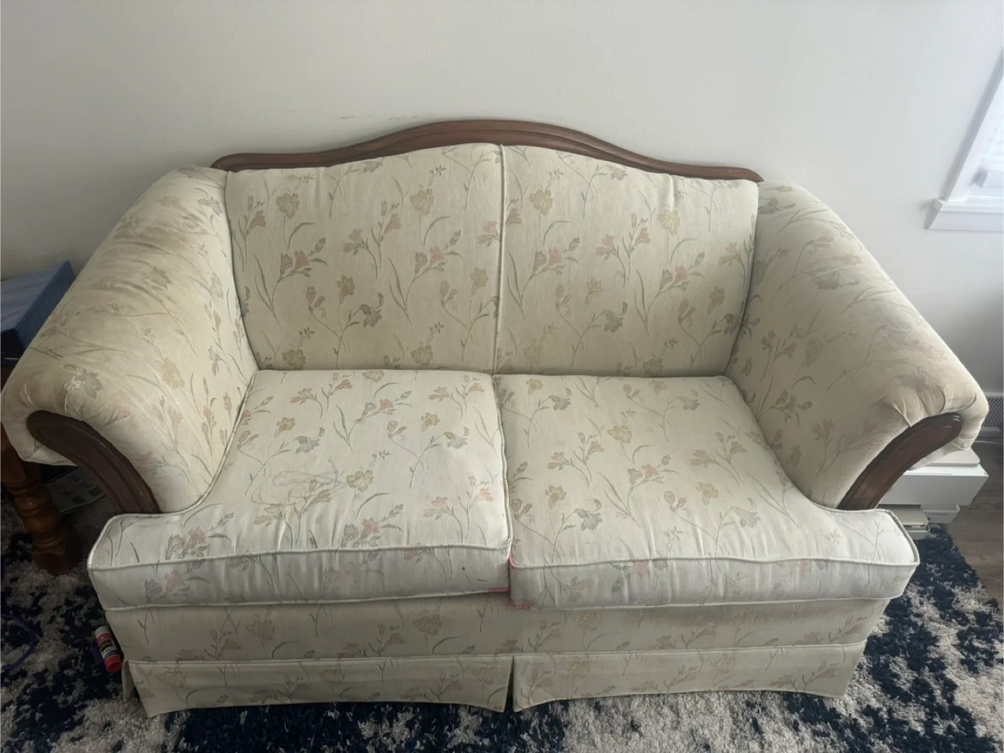 Floral Vintage Couches thumbnail