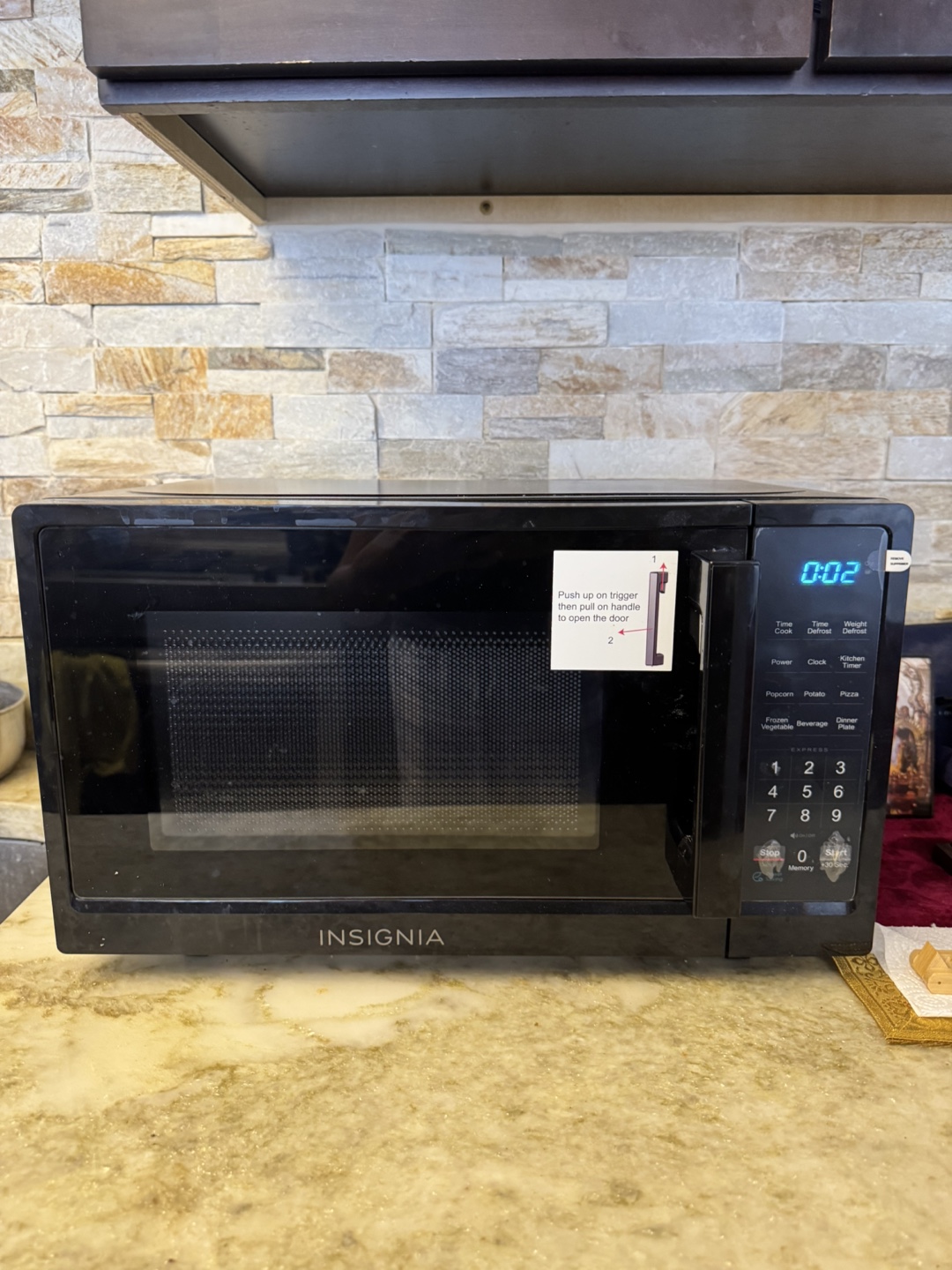 Insignia Microwave Oven