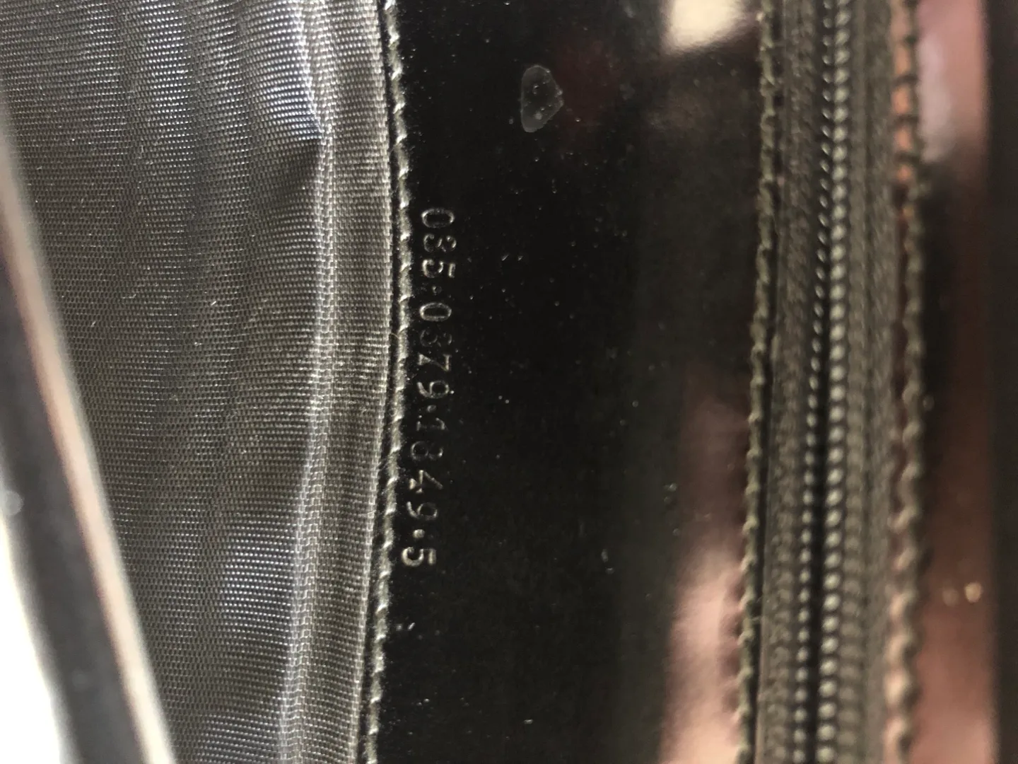 Gucci Black Zip Around Wallet image indicator(3)
