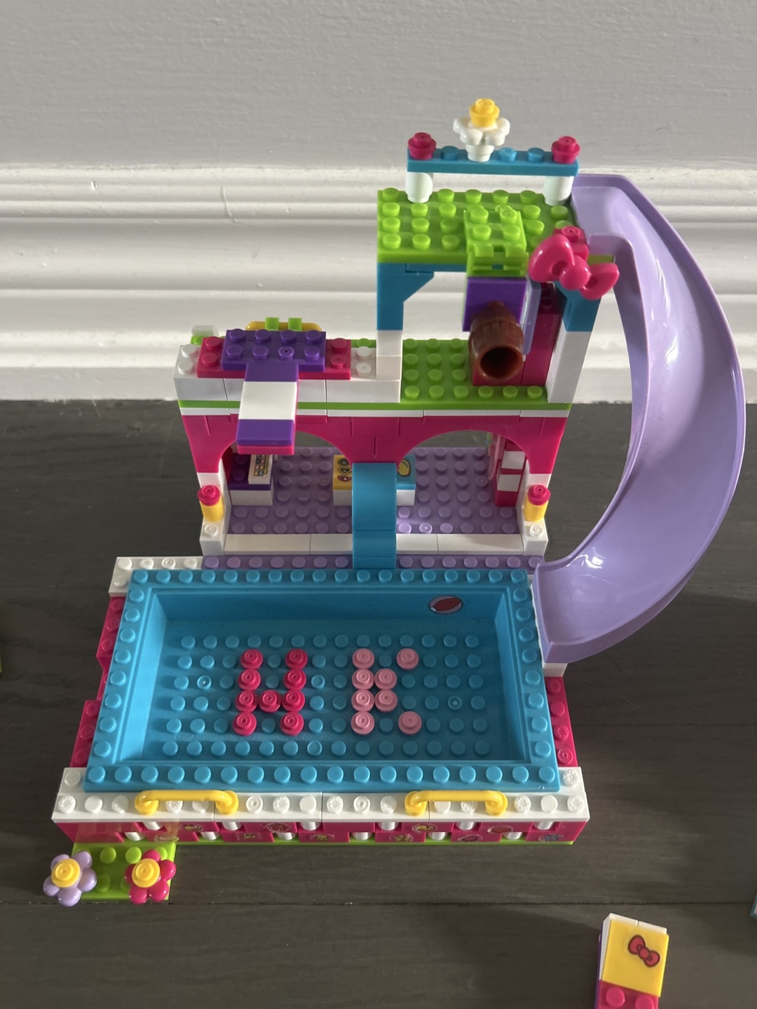 Mega Bloks Hello Kitty Splash n’ Swim Water Park - photo 2