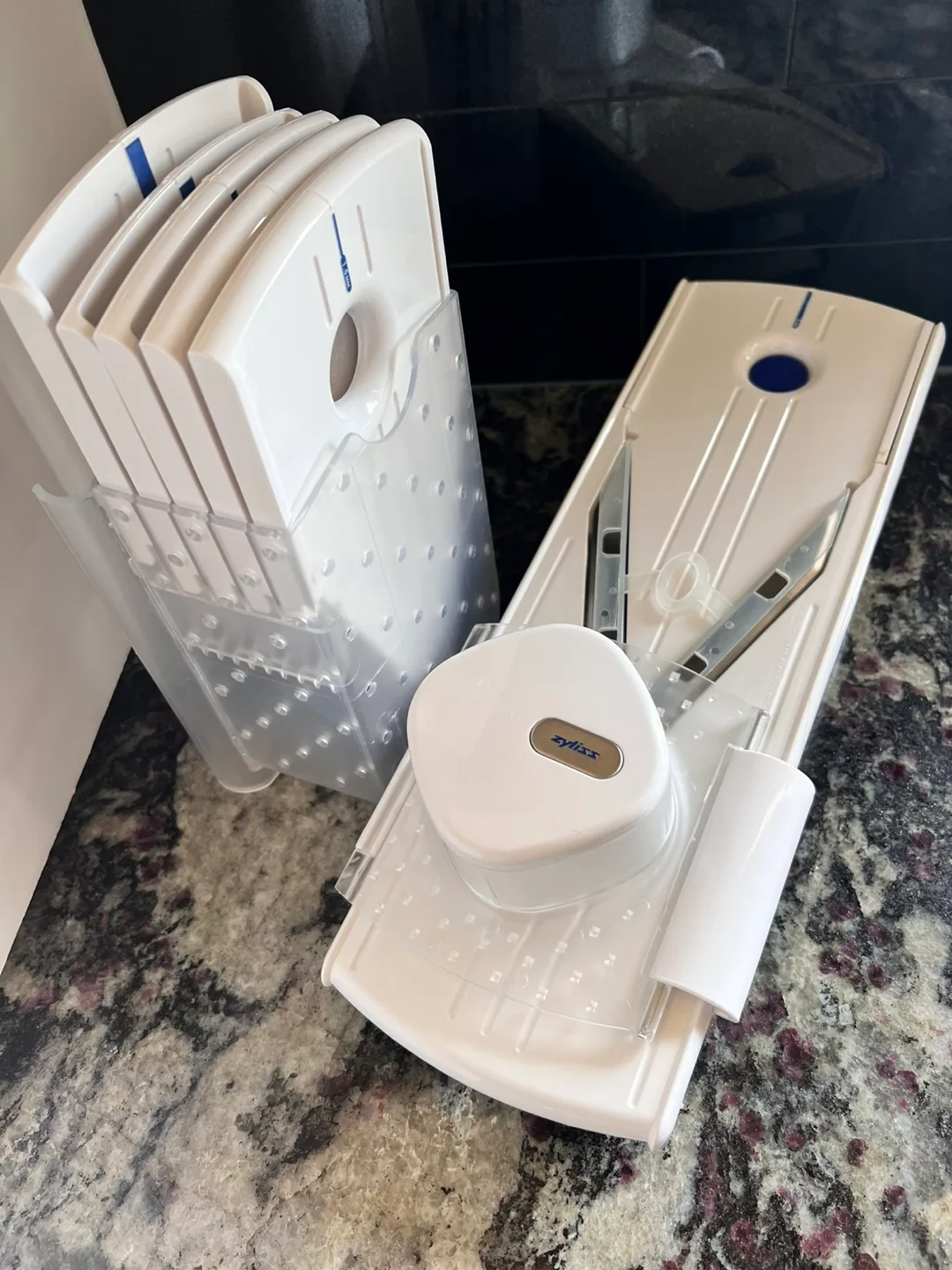 ZYLISS Mandolin Slicer image indicator(3)