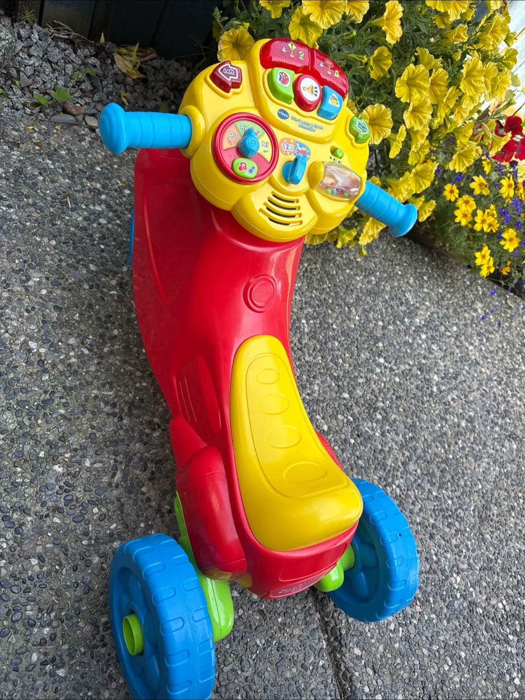 VTech Sit-to-Ride Motorcycle image indicator(2)