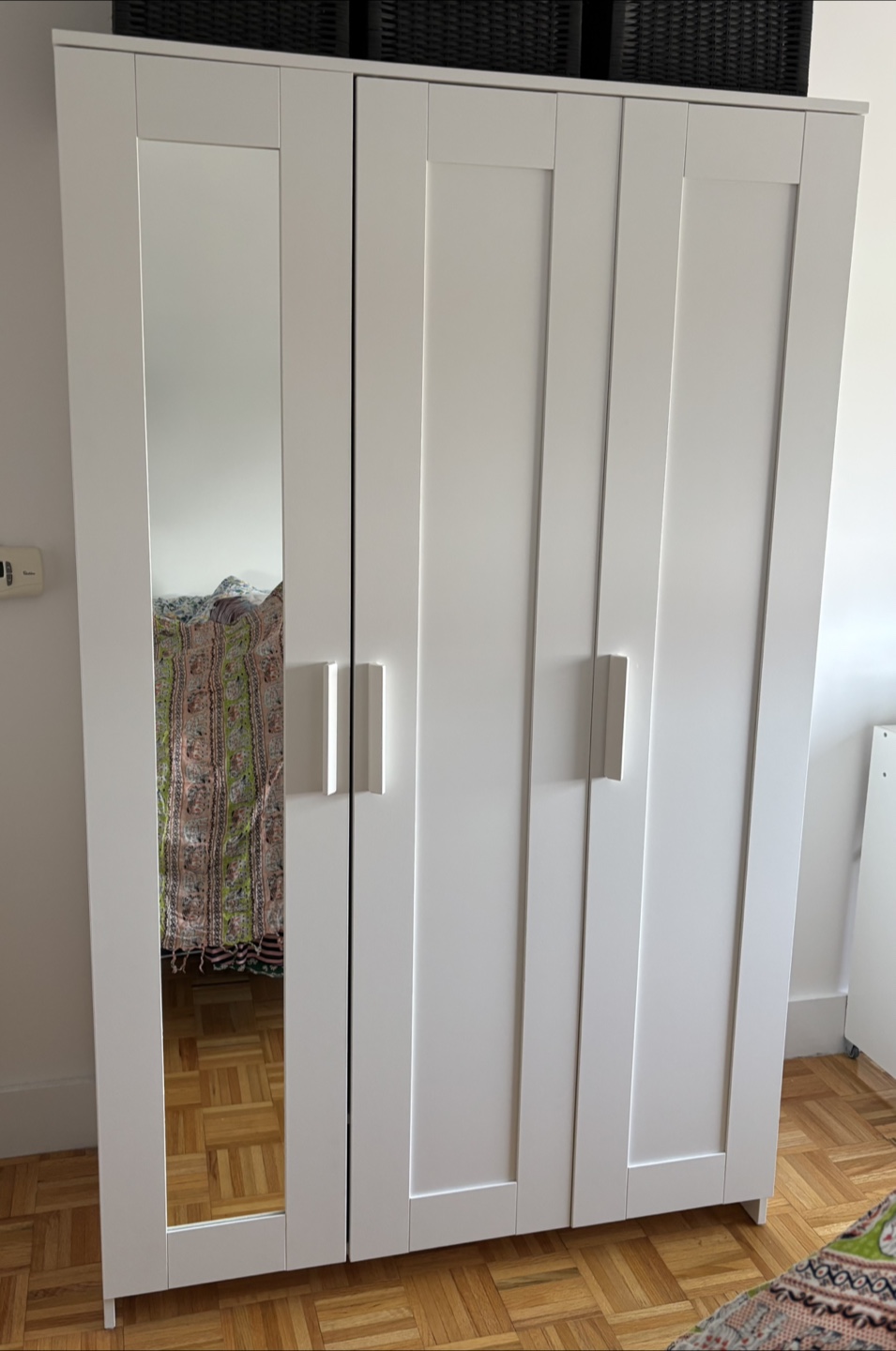 Wardrobe 3 Doors With Mirror