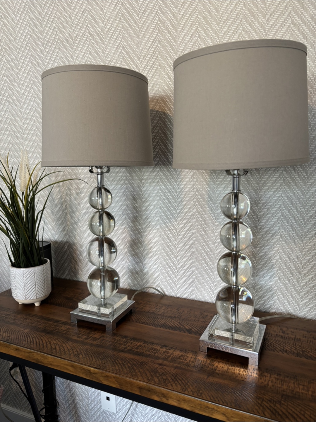 Set of Two Crystal Ball Table Lamps - photo 2