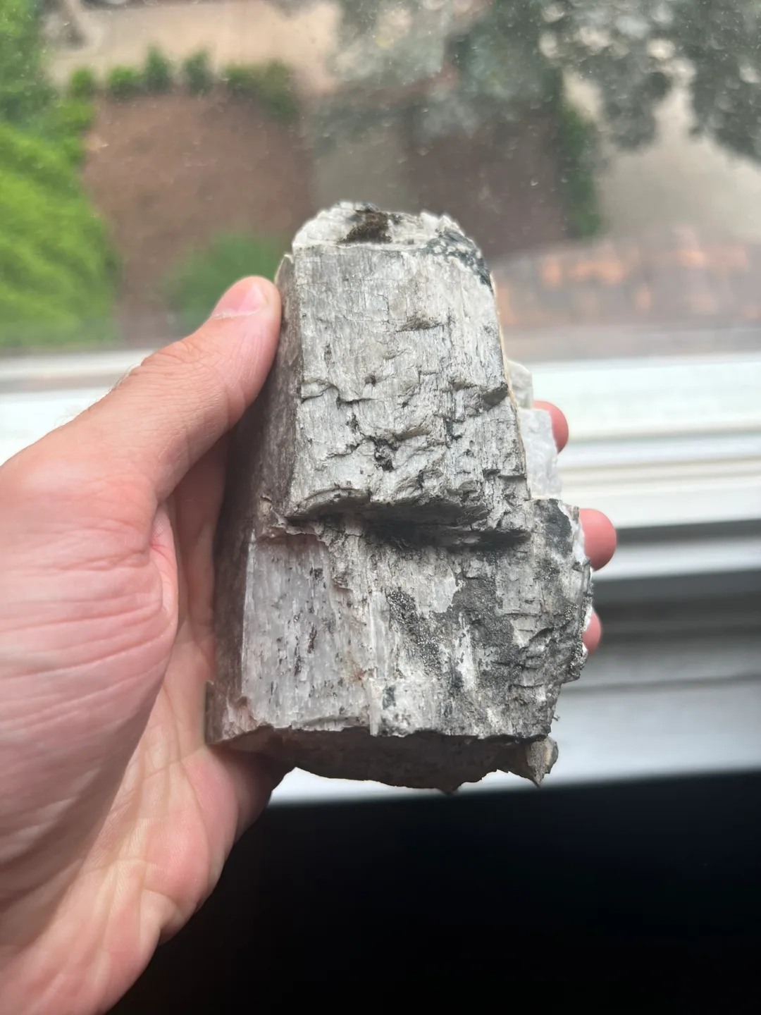 Chunk of Lithium from the Largest Resource in the Americas image indicator(2)