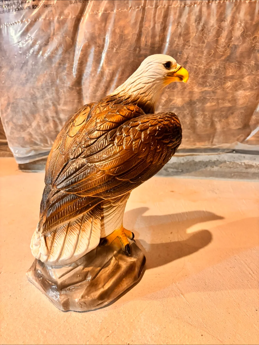 Ceramic Eagle Sculpture image indicator(2)