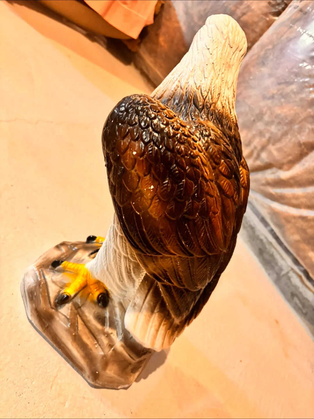 Ceramic Eagle Sculpture image indicator(4)