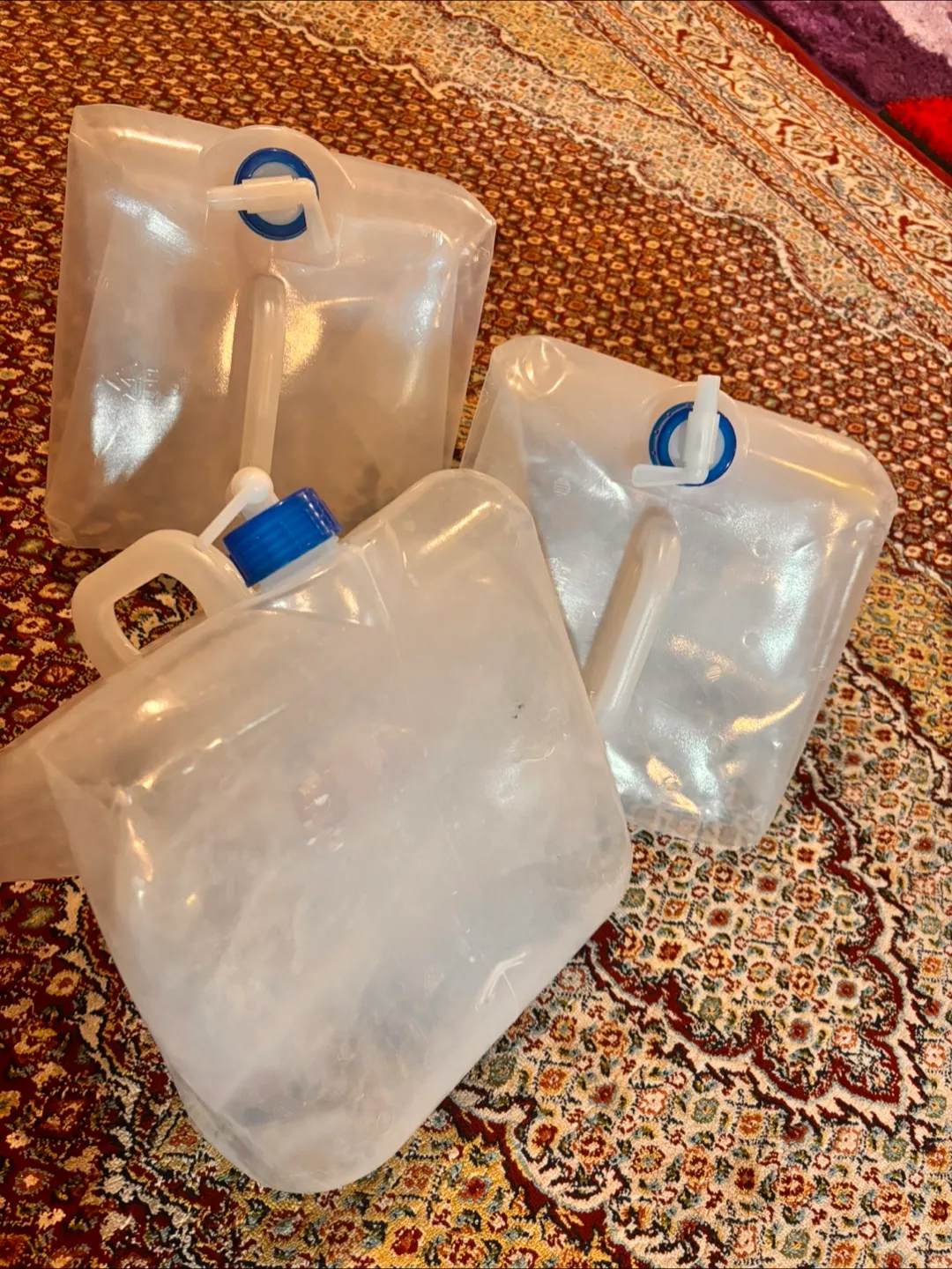 Collapsible Water Jugs - 3-Pack image indicator(4)