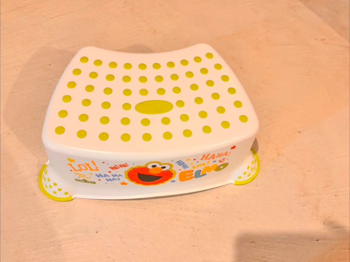 Elmo Sesame Street Step Stool image indicator(3)